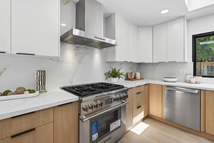 12637 Lido Way, Saratoga, California 95070