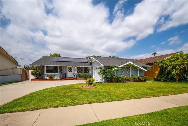6481 Dos Rios, Downey, California 90240