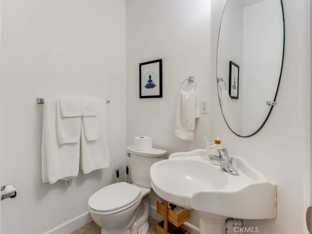 1428 Guest Bathroom