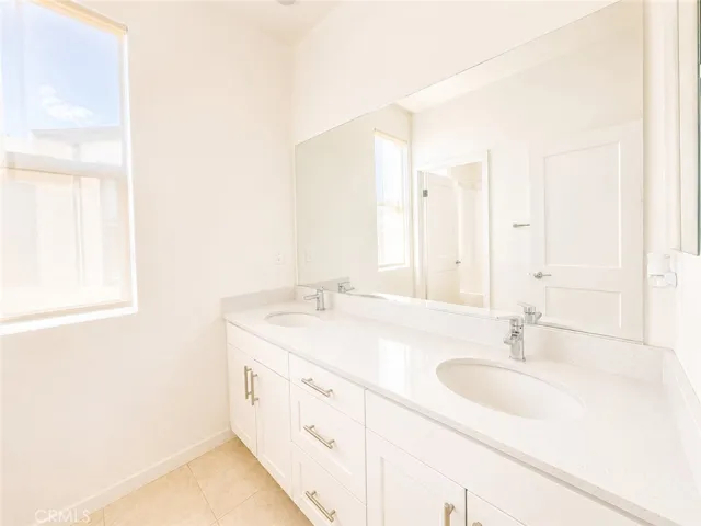 4780 S Ivy, Ontario, California 91762