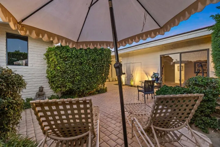 FRONT COURTYARD