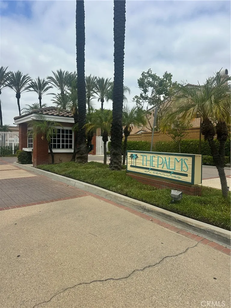 The Palms Community