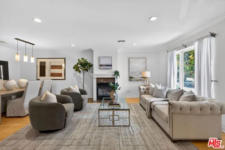 11871 Iowa Avenue 102, Los Angeles, California 90025