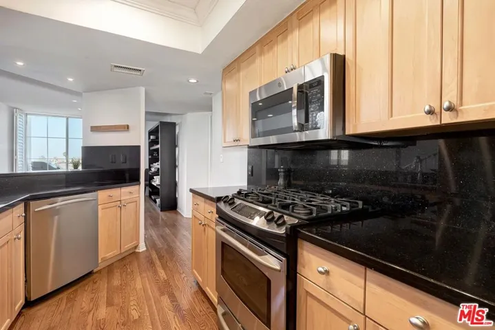 10608 Wilkins Avenue 303, Los Angeles, California 90024