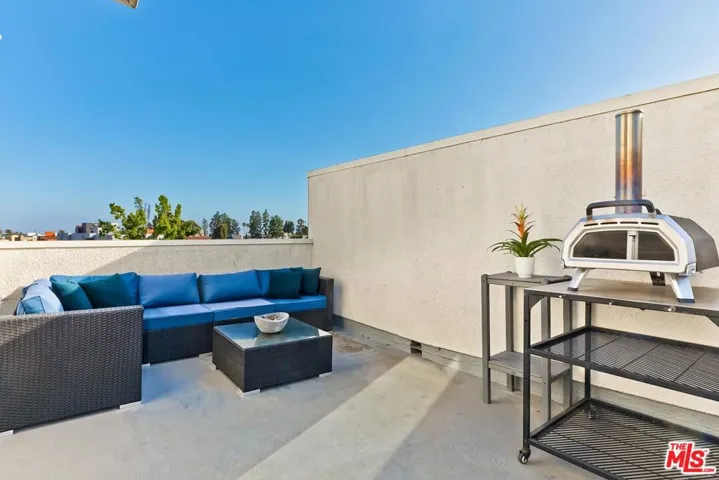 10608 Wilkins Avenue 303, Los Angeles, California 90024