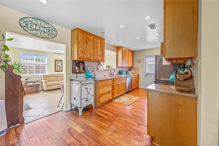 1164 N 6th, Port Hueneme, California 93041
