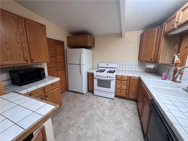 19509 Stagg Street, Reseda, California 91335