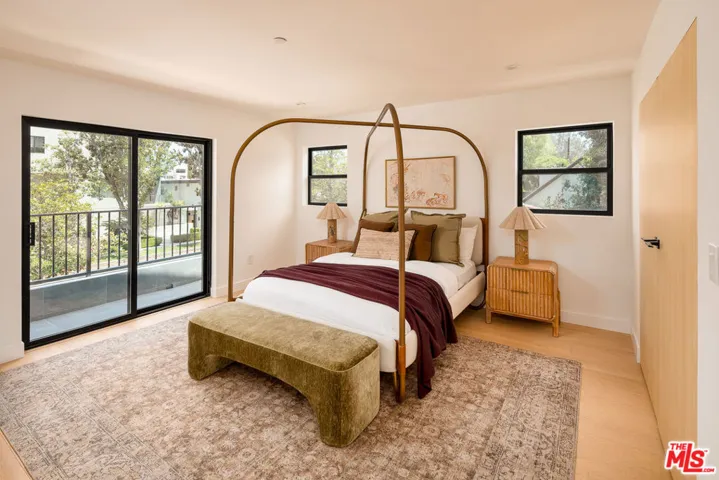 4323 Gentry Avenue, Studio City, California 91604