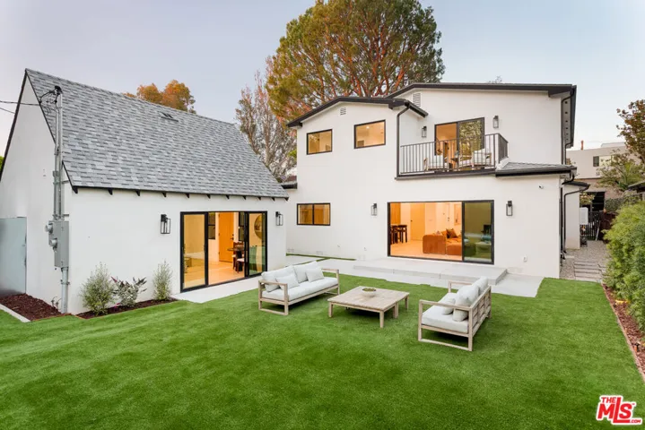 4323 Gentry Avenue, Studio City, California 91604
