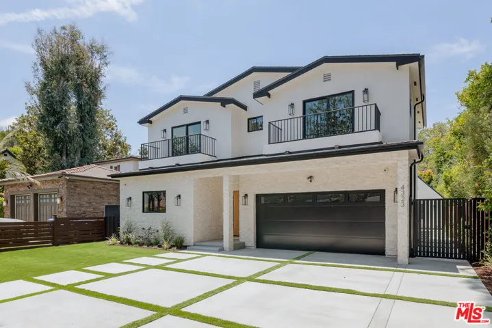 4323 Gentry Avenue, Studio City, California 91604