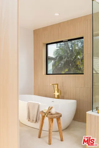 4323 Gentry Avenue, Studio City, California 91604