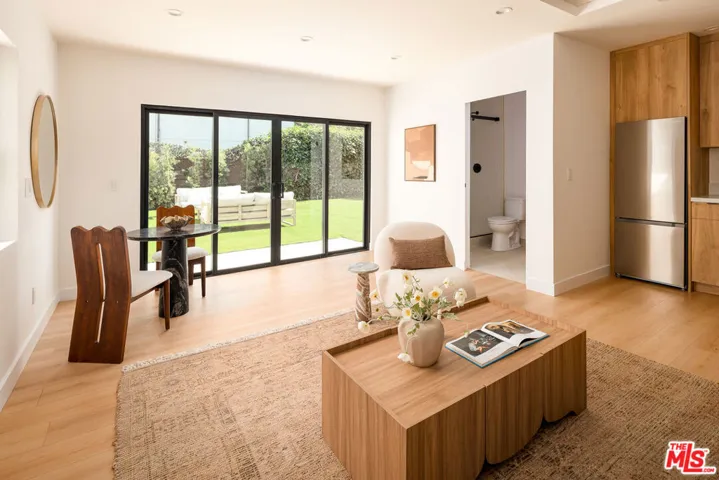 4323 Gentry Avenue, Studio City, California 91604
