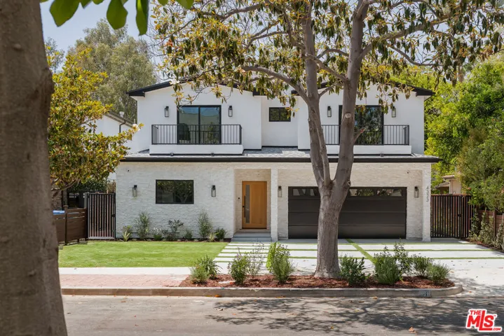 4323 Gentry Avenue, Studio City, California 91604