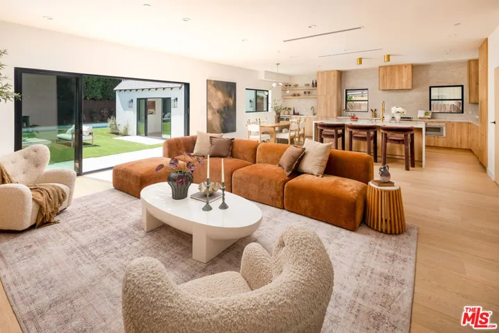 4323 Gentry Avenue, Studio City, California 91604