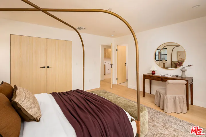 4323 Gentry Avenue, Studio City, California 91604