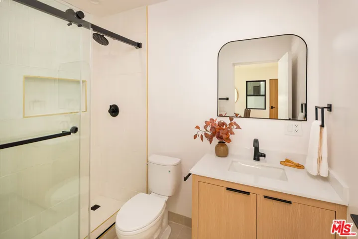 4323 Gentry Avenue, Studio City, California 91604