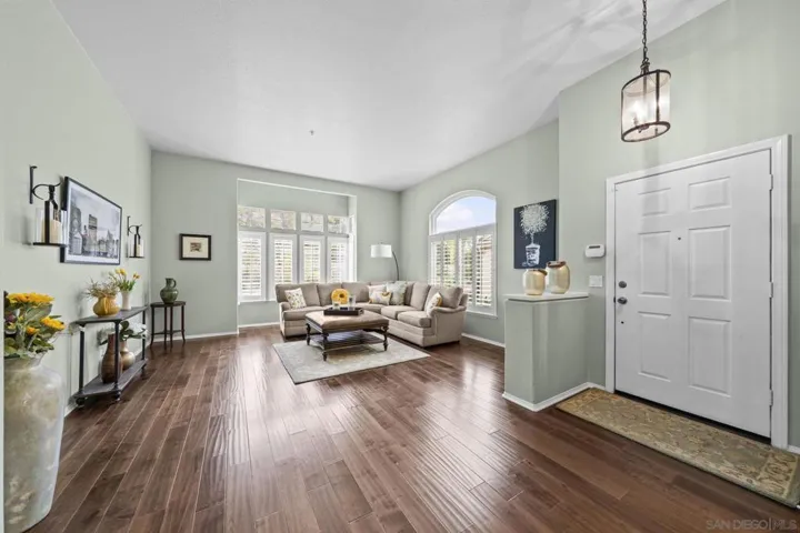 2317 Canyon View Gln, Escondido, California 92026
