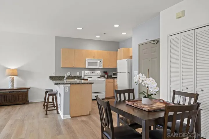 1501 Front Street 414, San Diego, California 92101