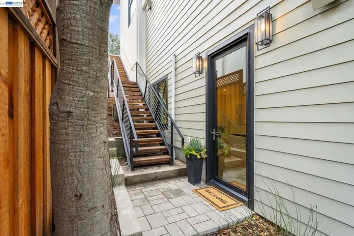 5883 Margarido Dr, Oakland, California 94618