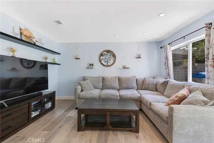 3843 San Gabriel Street, Simi Valley, California 93063