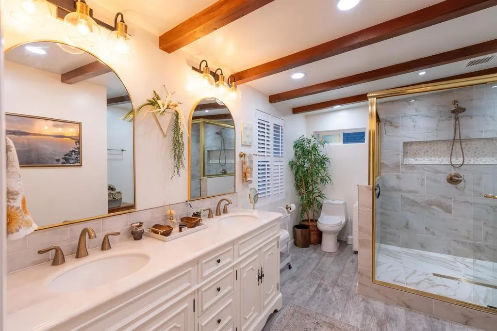 Primary Bath/Spa