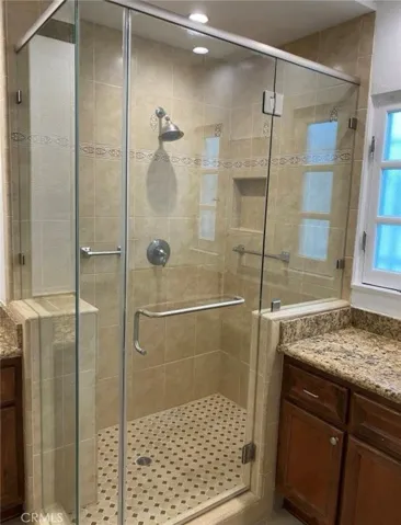 Downstairs Unit- Photos from 2025. Unit is Rented