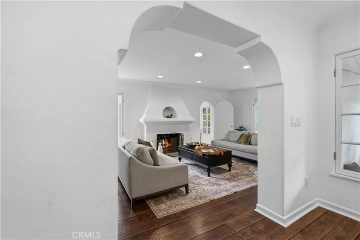 1026 S Crescent Heights, Los Angeles, California 90035