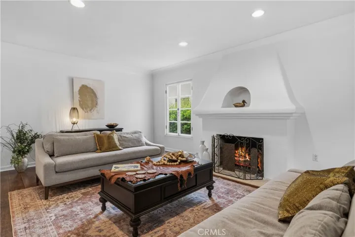1026 S Crescent Heights, Los Angeles, California 90035