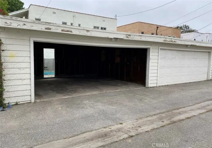 Downstairs unit garage