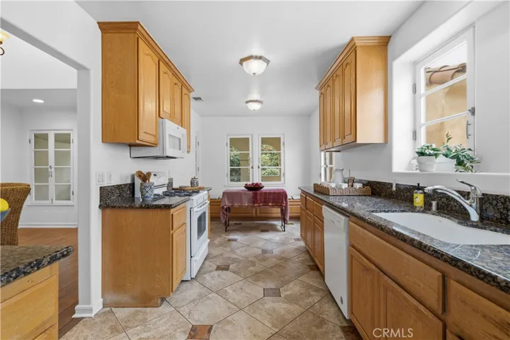 1026 S Crescent Heights, Los Angeles, California 90035