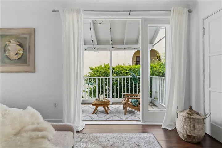1026 S Crescent Heights, Los Angeles, California 90035