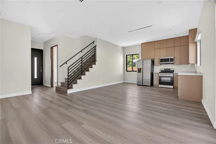 7605 Greg Avenue, Sun Valley, California 91352