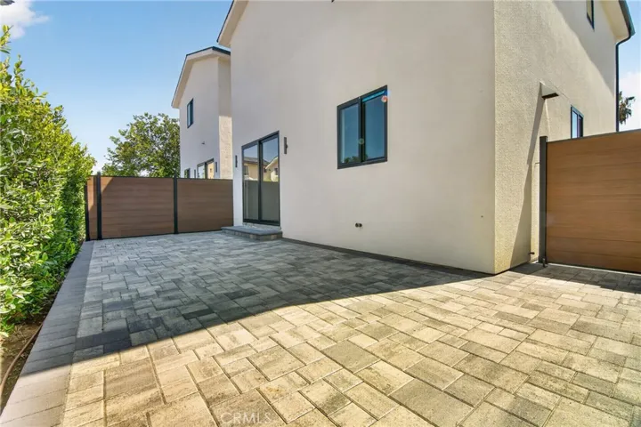 7605 Greg Avenue, Sun Valley, California 91352