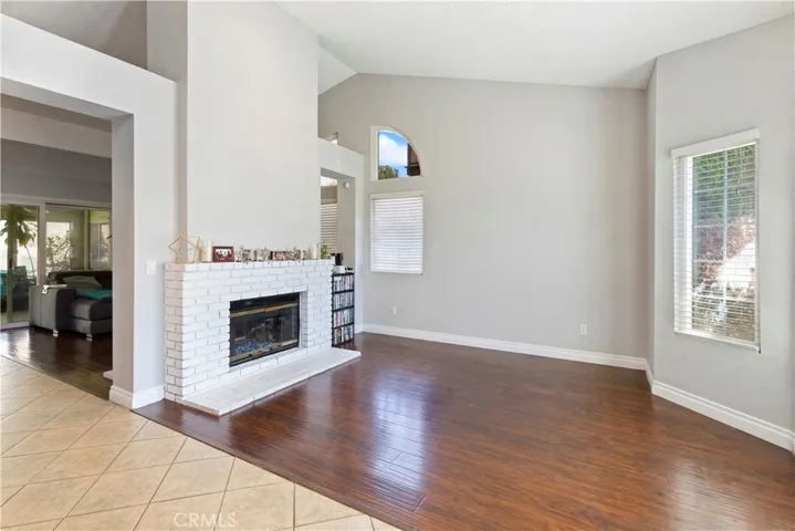 4828 Mount Abbott, Jurupa Valley, California 92509