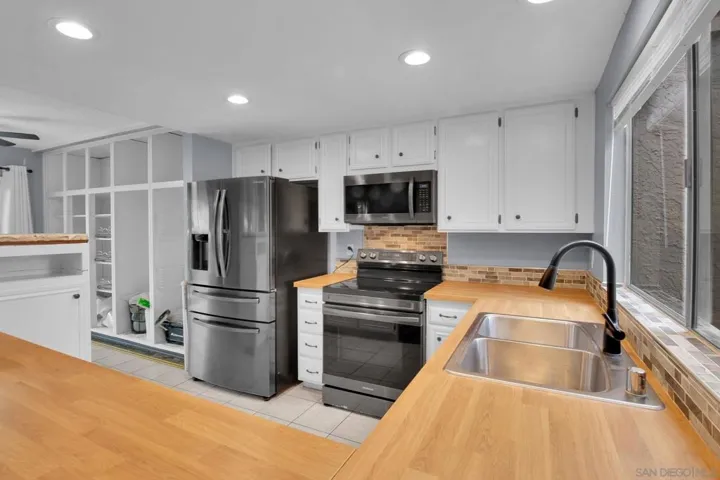 23823 Green Haven, Ramona, California 92065