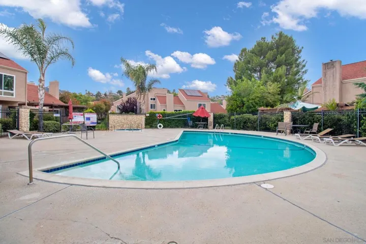 23823 Green Haven, Ramona, California 92065