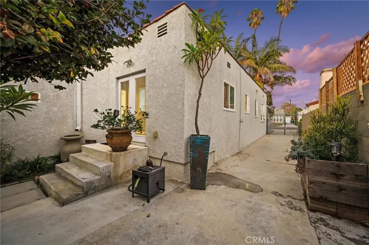 3441 Virginia Road, Los Angeles, California 90016