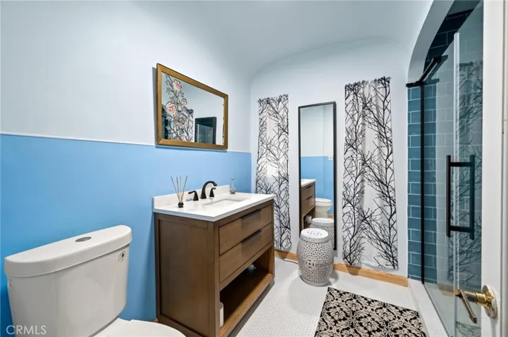 3441 Virginia Road, Los Angeles, California 90016