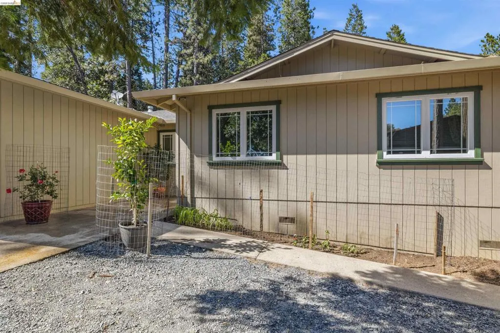 23615 Mount Elizabeth Rd, Twain Harte, California 95383 — photo 4