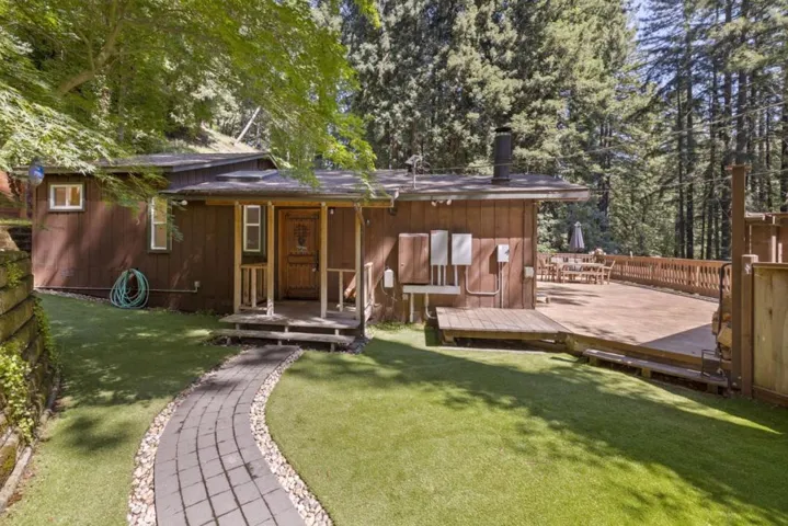 20851 Assiniboine Trail, Los Gatos, California 95033