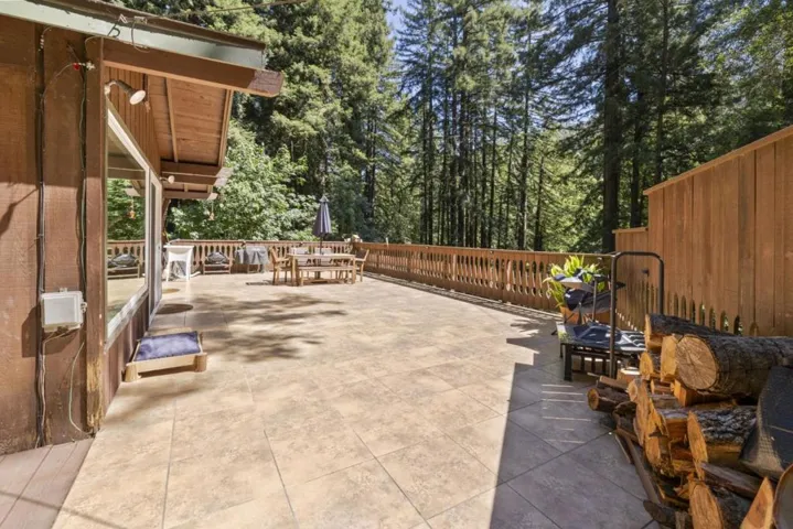 20851 Assiniboine Trail, Los Gatos, California 95033
