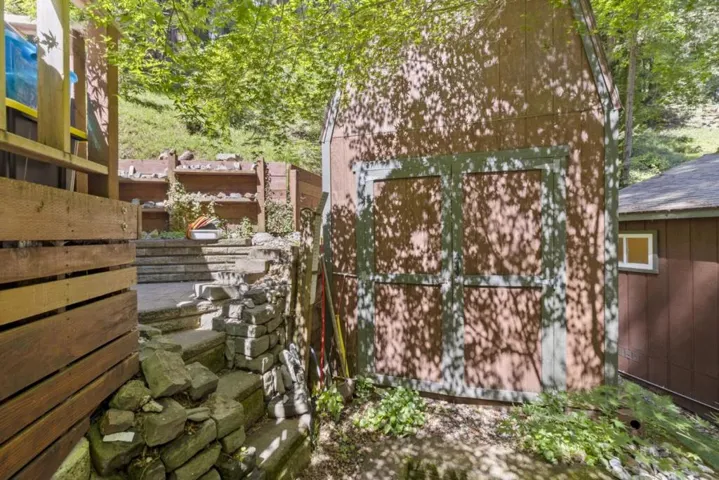 20851 Assiniboine Trail, Los Gatos, California 95033