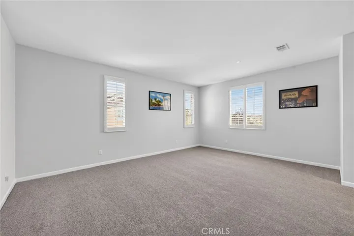 Large Bonus Room/ Loft