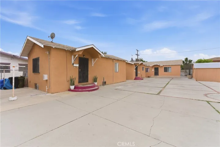 2 bedroom unit is at rear