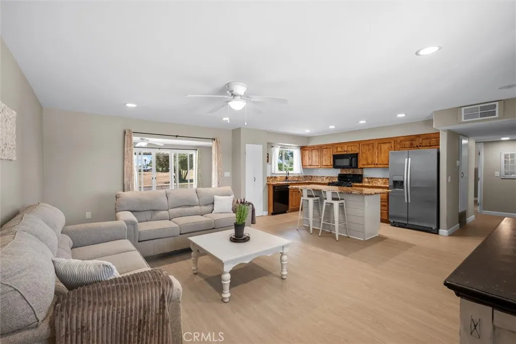 26750 Oakmont Dr, Menifee, California 92586 — photo 4