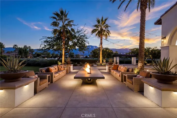 Fire Pit Table