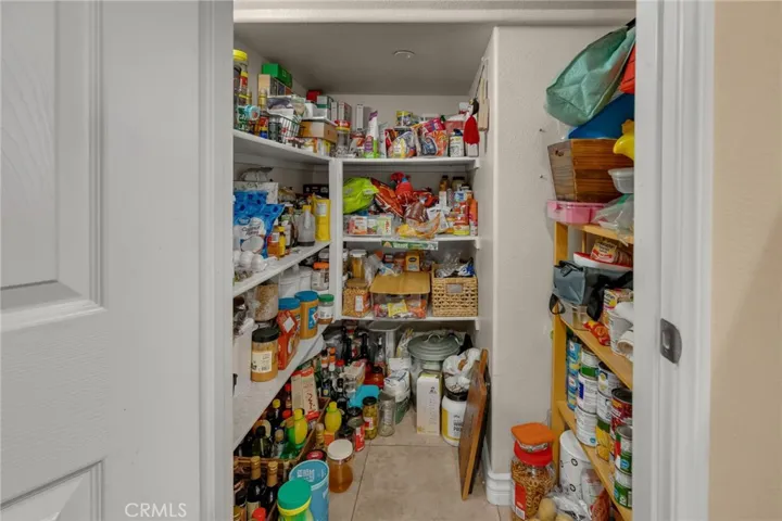 1082 Venice, Upland, California 91786