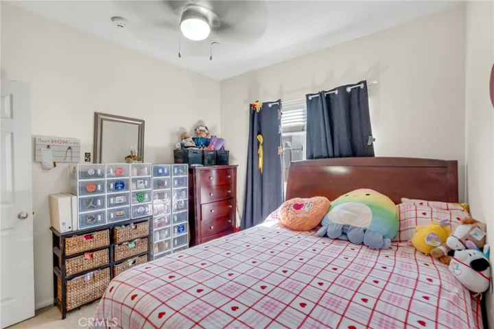 1082 Venice, Upland, California 91786