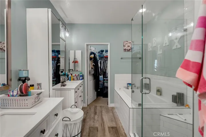 1082 Venice, Upland, California 91786