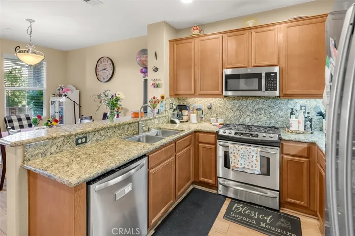 1082 Venice, Upland, California 91786